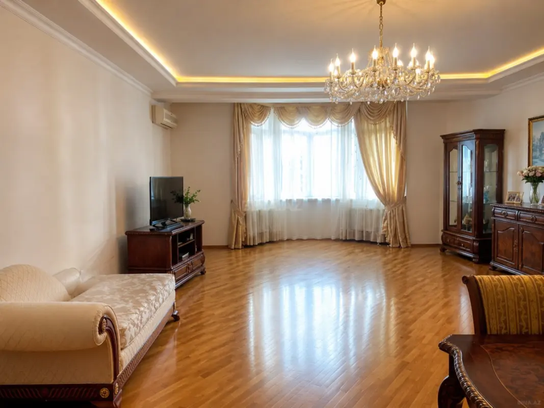 Kirayə verilir 3 otaqlı mənzil 140 m²