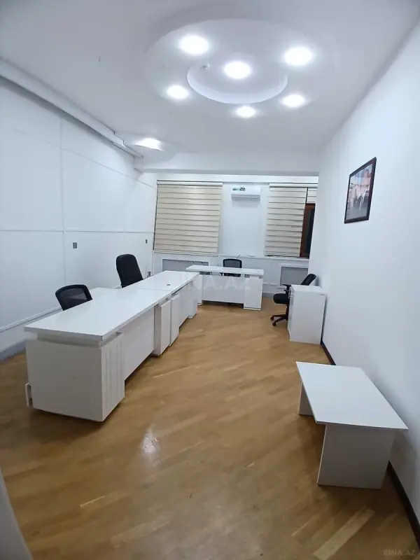 Kirayə verilir 1 otaqlı ofis 35 m²