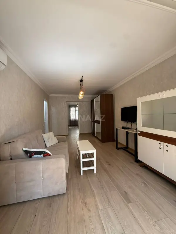 Kirayə verilir 2 otaqlı mənzil 45 m²