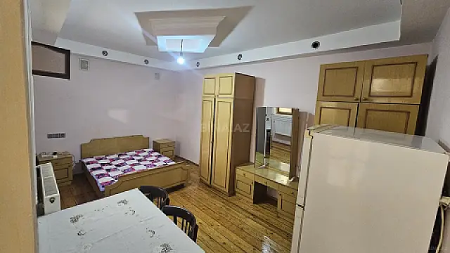 Kirayə verilir 1 otaqlı həyət evi 30 m² — Bakı, İnşaatçılar 1 otaq 30.00 m²