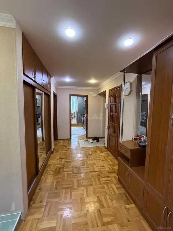 Satılır 2 otaqlı mənzil 80 m²