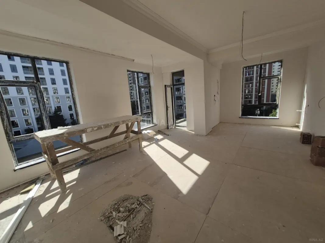 Satılır 3 otaqlı mənzil 103 m²