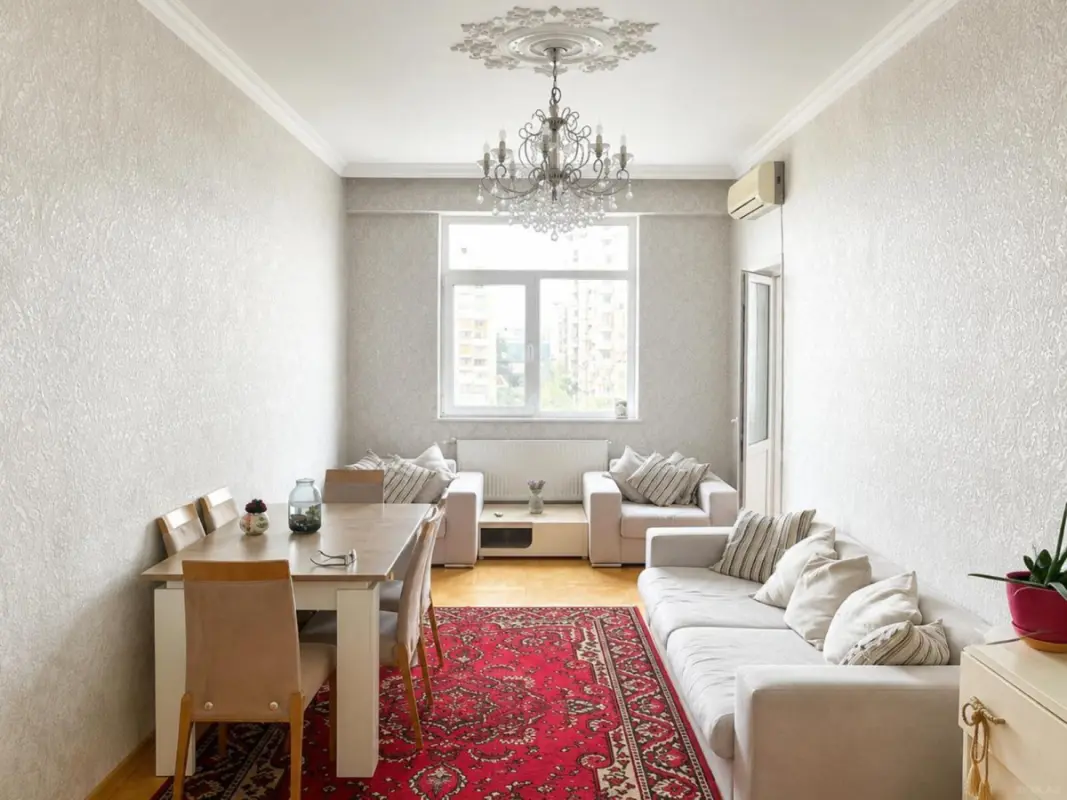 Satılır 2 otaqlı mənzil 75 m²
