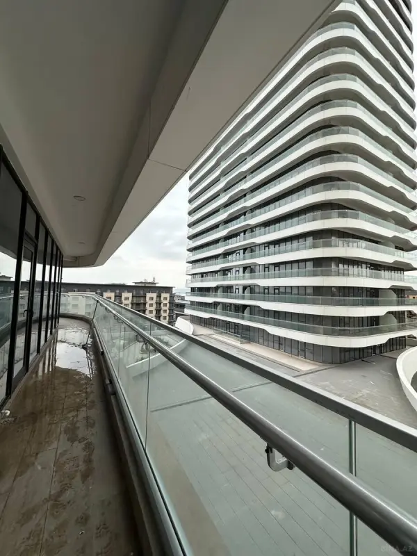 Kirayə verilir 4 otaqlı mənzil 225 m²