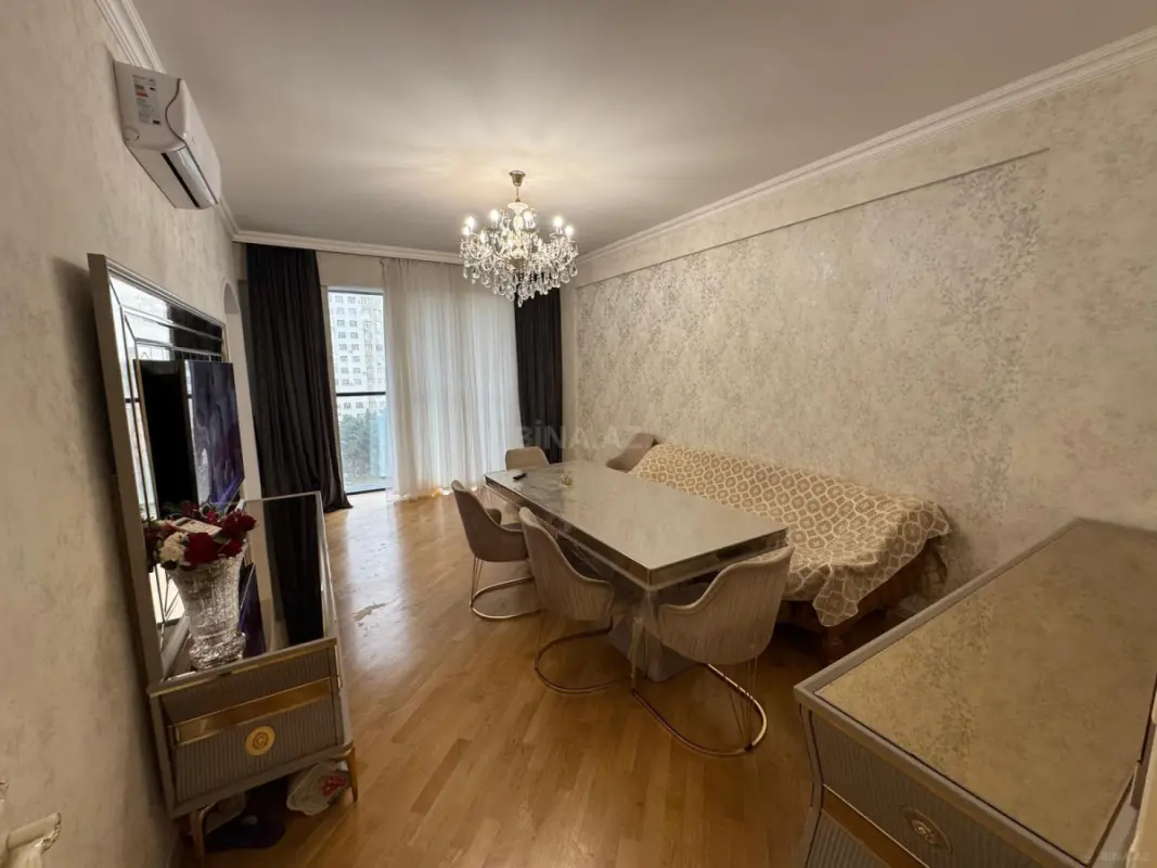 Satılır 3 otaqlı mənzil 83 m²