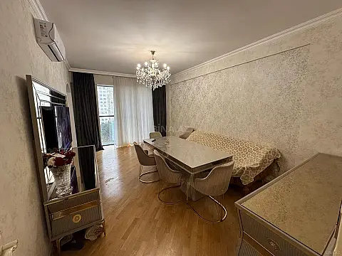 Satılır 3 otaqlı mənzil 83 m² — Bakı 3 otaq 83.00 m²