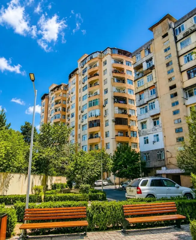 Satılır 3 otaqlı mənzil 115 m²