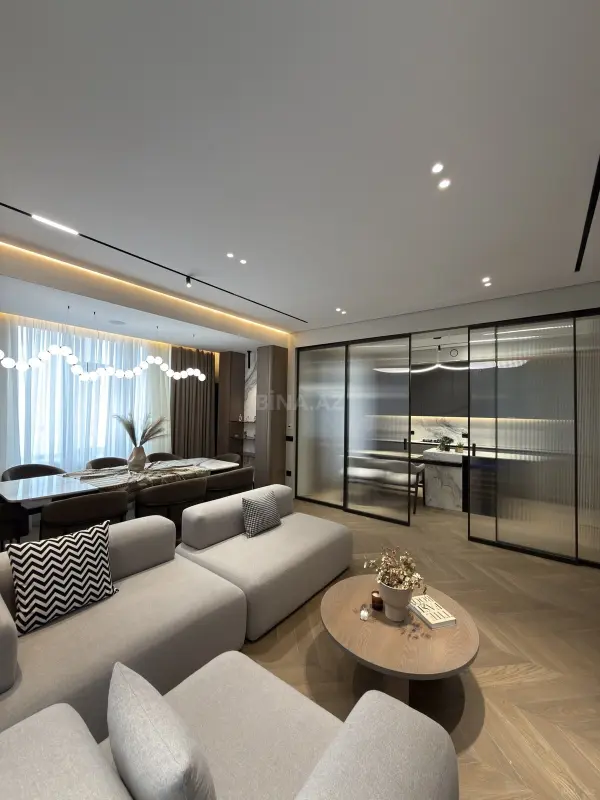 Kirayə verilir 2 otaqlı mənzil 100 m²