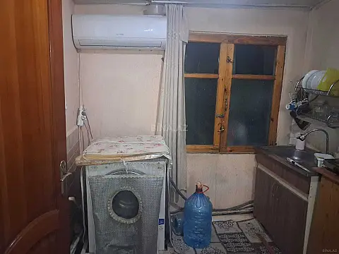 Kirayə verilir 2 otaqlı həyət evi 50 m² — Bakı, Yeni Yasamal 2 otaq 50.00 m²