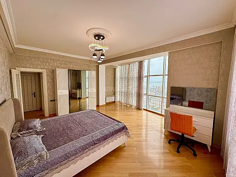 Kirayə verilir 3 otaqlı mənzil 130 m² — Bakı, Xətai 3 otaq 130.00 m²