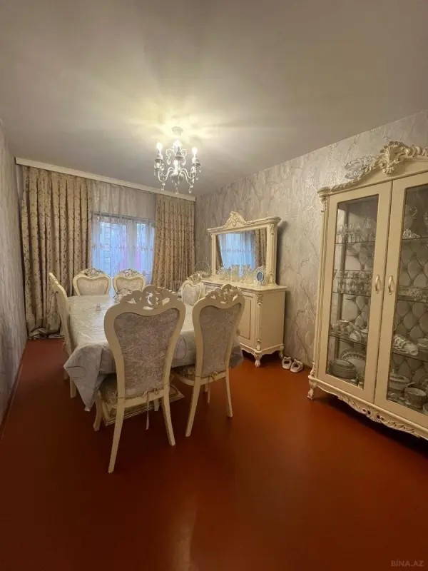 Satılır 5 otaqlı həyət evi 100 m²