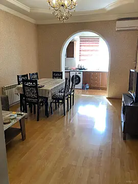 Kirayə verilir 2 otaqlı mənzil 70 m² — Bakı, İnşaatçılar 2 otaq 70.00 m²