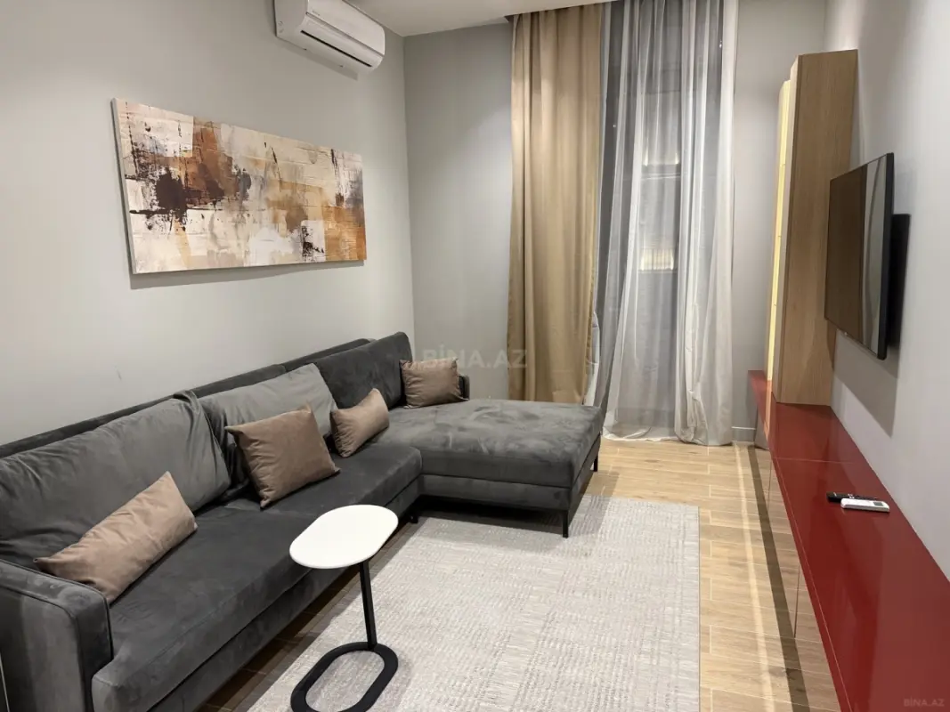 Kirayə verilir 2 otaqlı mənzil 80 m²