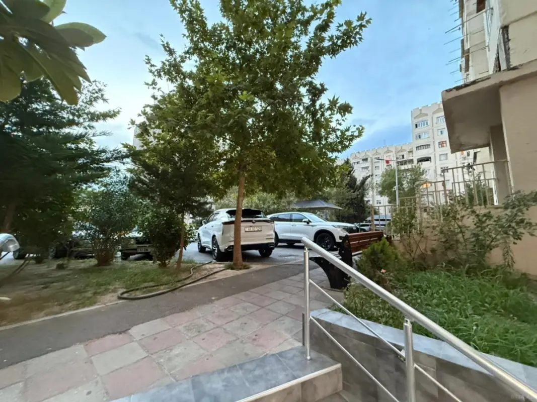 Satılır obyekt 45 m²