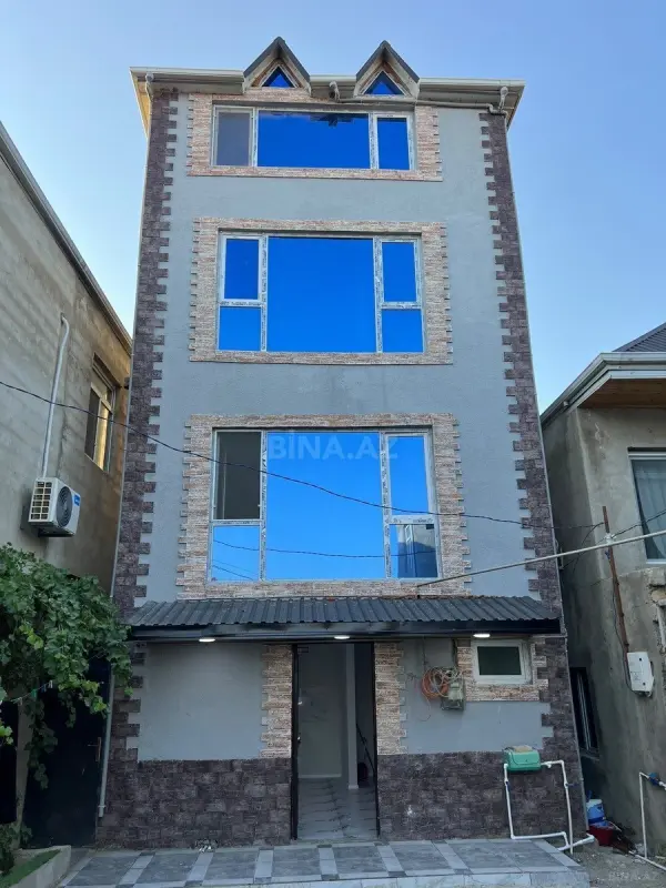 Satılır 4 otaqlı həyət evi 150 m²