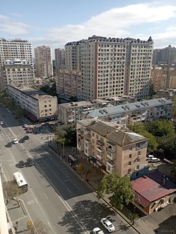 Kirayə verilir 3 otaqlı mənzil 150 m²
