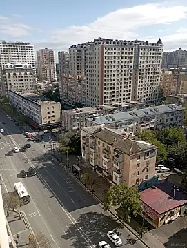 Kirayə verilir 3 otaqlı mənzil 150 m² — Bakı 3 otaq 150.00 m²