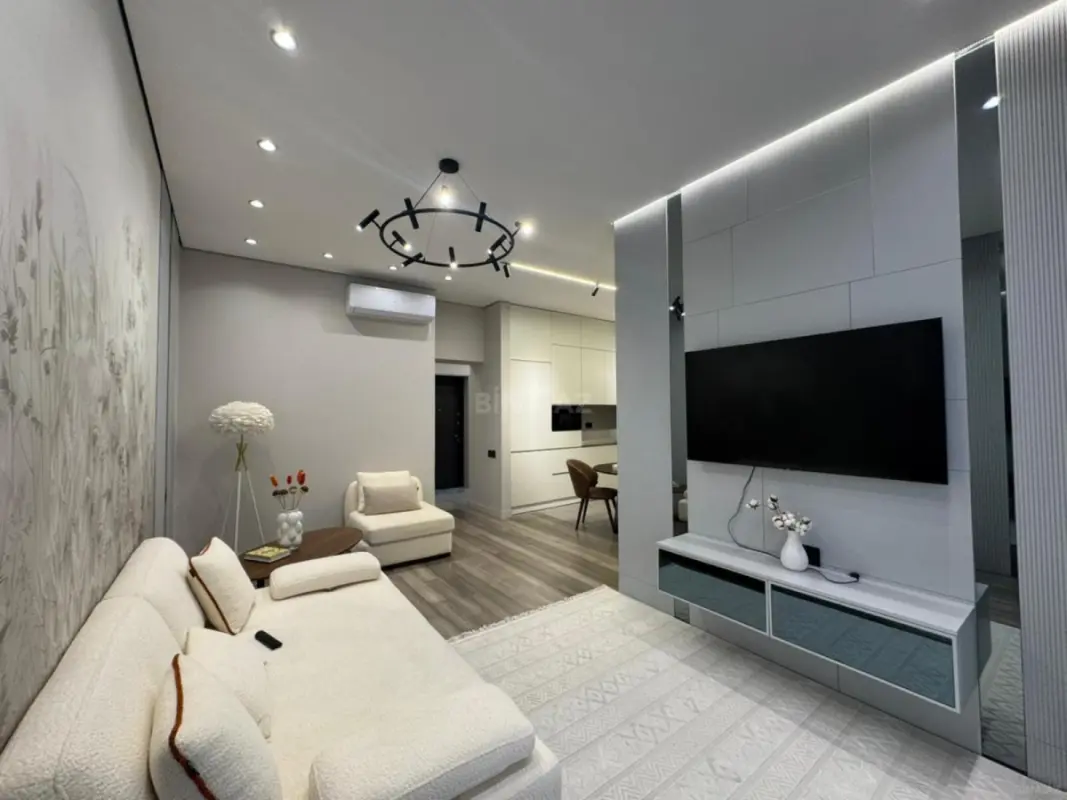 Kirayə verilir 2 otaqlı mənzil 68 m²