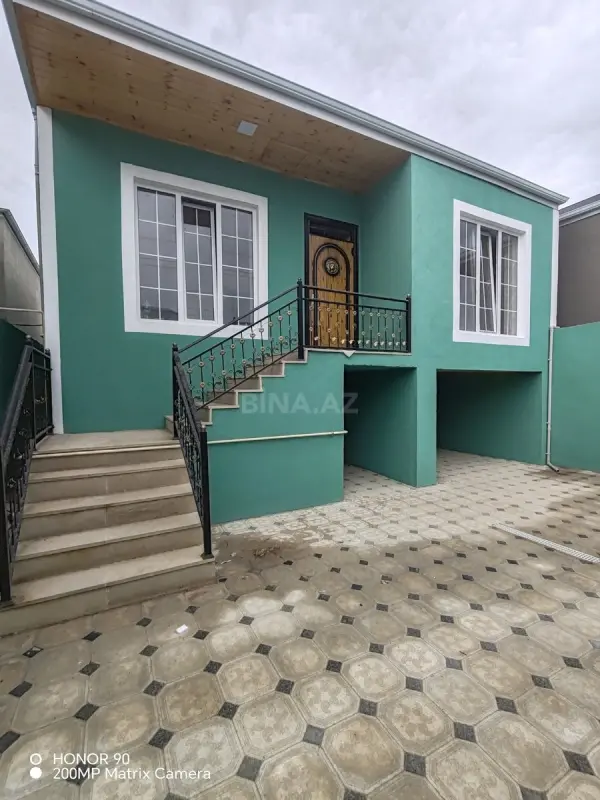 Satılır 3 otaqlı həyət evi 100 m²
