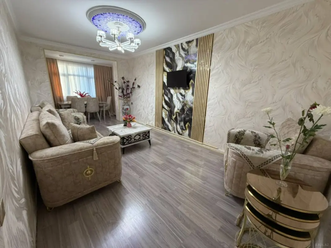 Satılır 4 otaqlı mənzil 100 m²