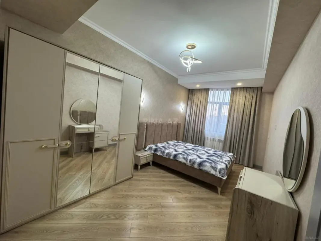 Kirayə verilir 2 otaqlı mənzil 70 m²
