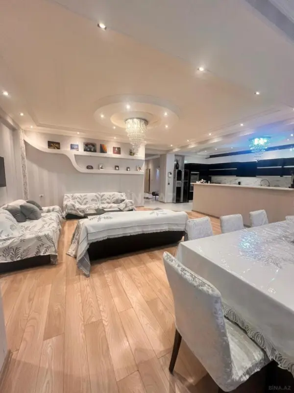 Satılır 3 otaqlı mənzil 115 m²