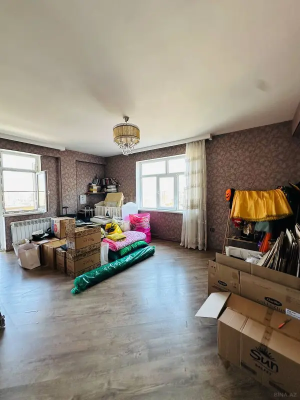 Satılır 3 otaqlı mənzil 116 m²