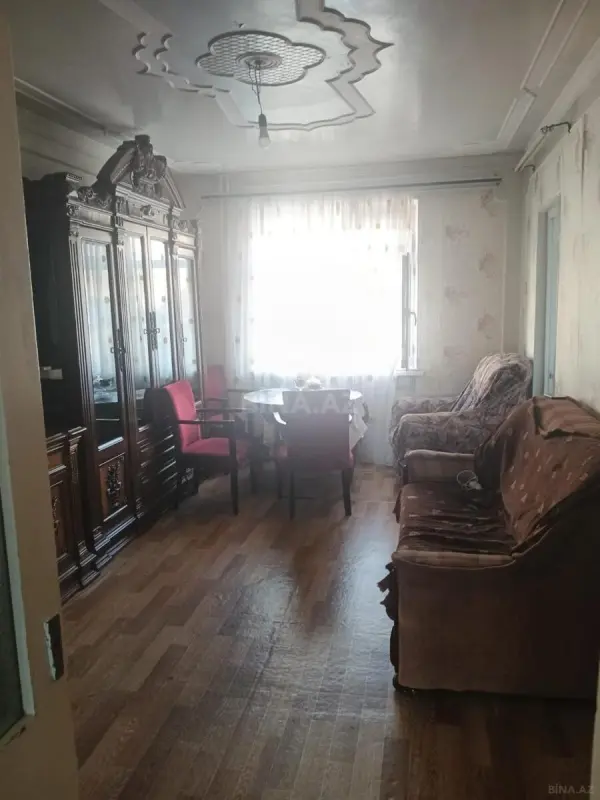 Satılır 5 otaqlı mənzil 110 m²