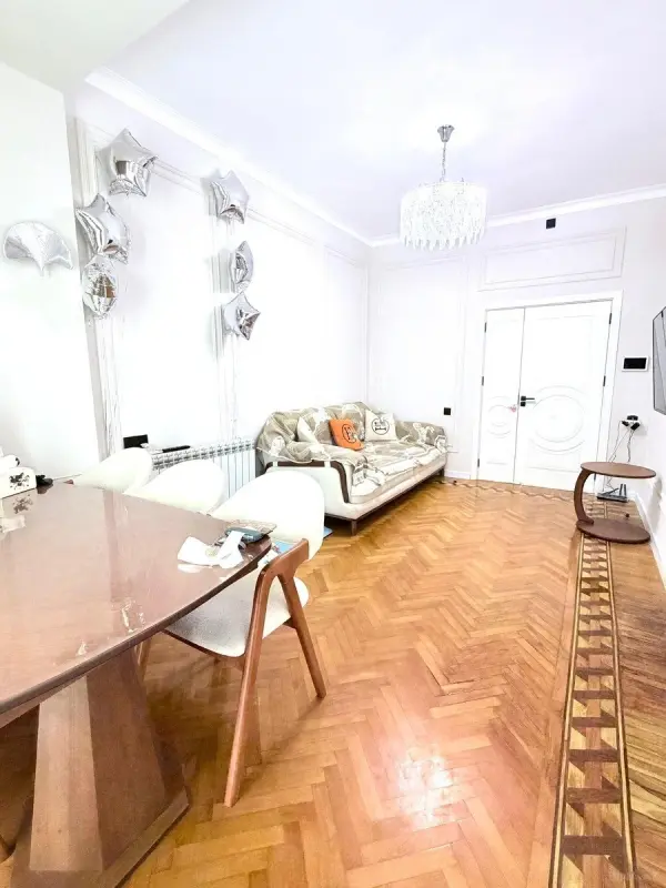 Satılır 3 otaqlı mənzil 100 m²