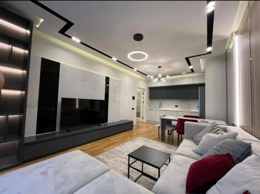Kirayə verilir 3 otaqlı mənzil 120 m²