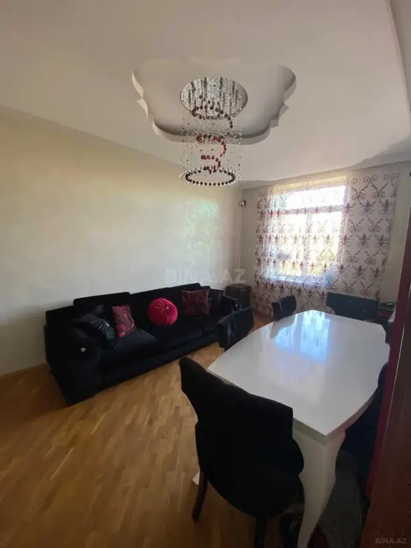 Kirayə verilir 3 otaqlı mənzil 100 m²