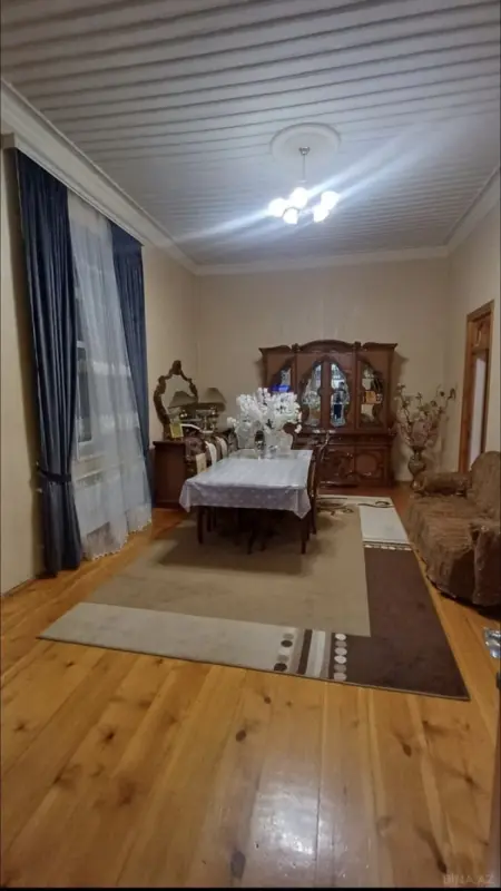 Satılır 5 otaqlı mənzil 106.1 m²