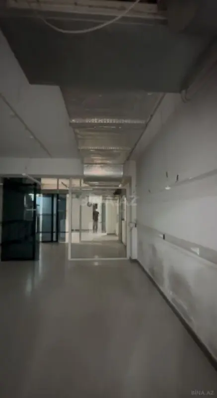 Satılır obyekt 180 m²
