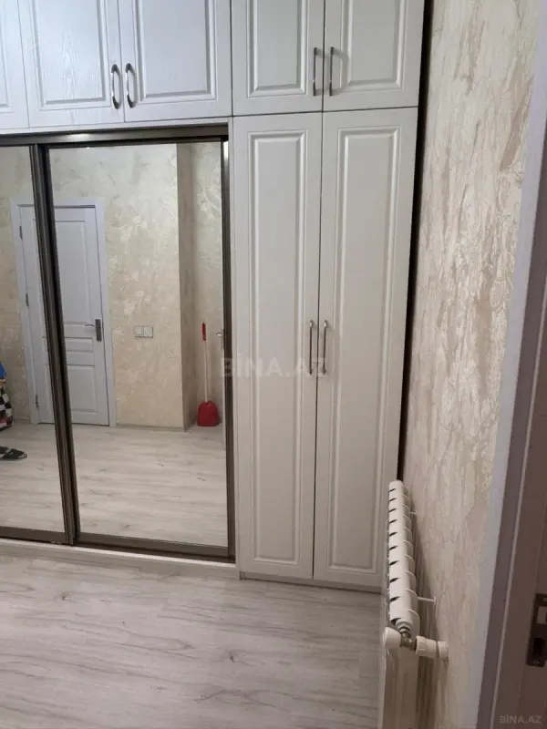 Satılır 2 otaqlı mənzil 71 m²