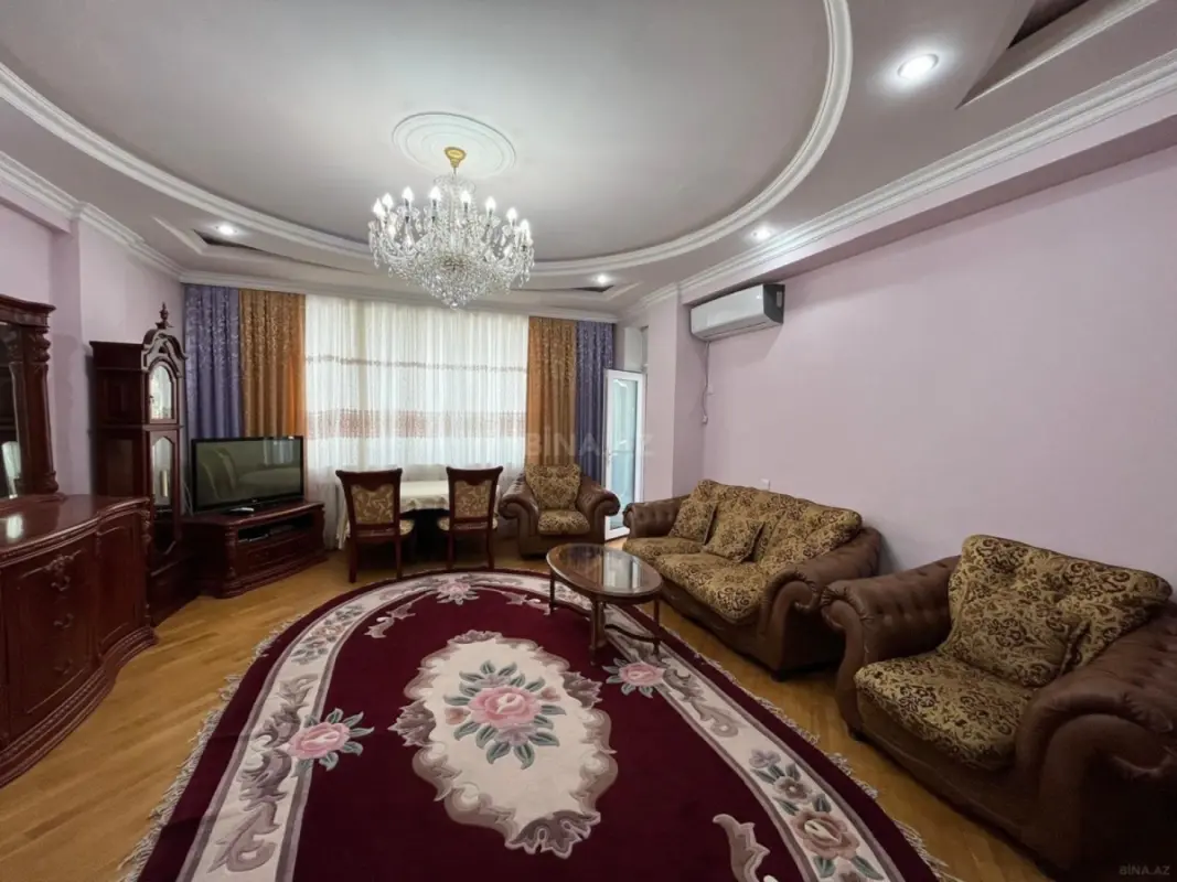 Kirayə verilir 2 otaqlı mənzil 100 m²