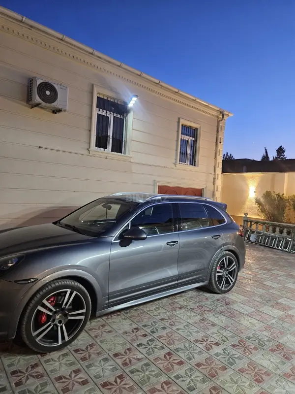 Satılır 5 otaqlı həyət evi 140 m²