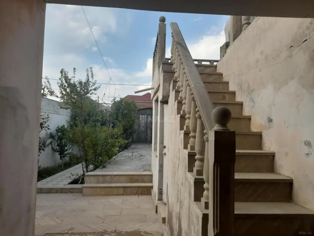 Satılır 4 otaqlı həyət evi 90 m²