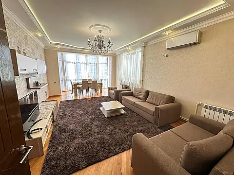 Kirayə verilir 2 otaqlı mənzil 95 m² — Bakı 2 otaq 95.00 m²