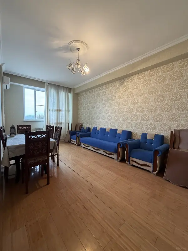 Satılır 2 otaqlı mənzil 66 m²