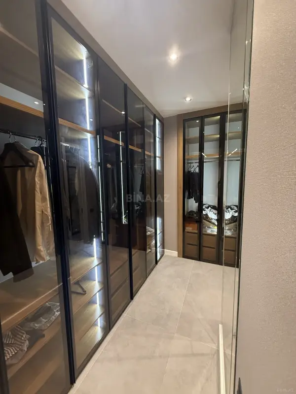 Satılır 2 otaqlı mənzil 93 m²
