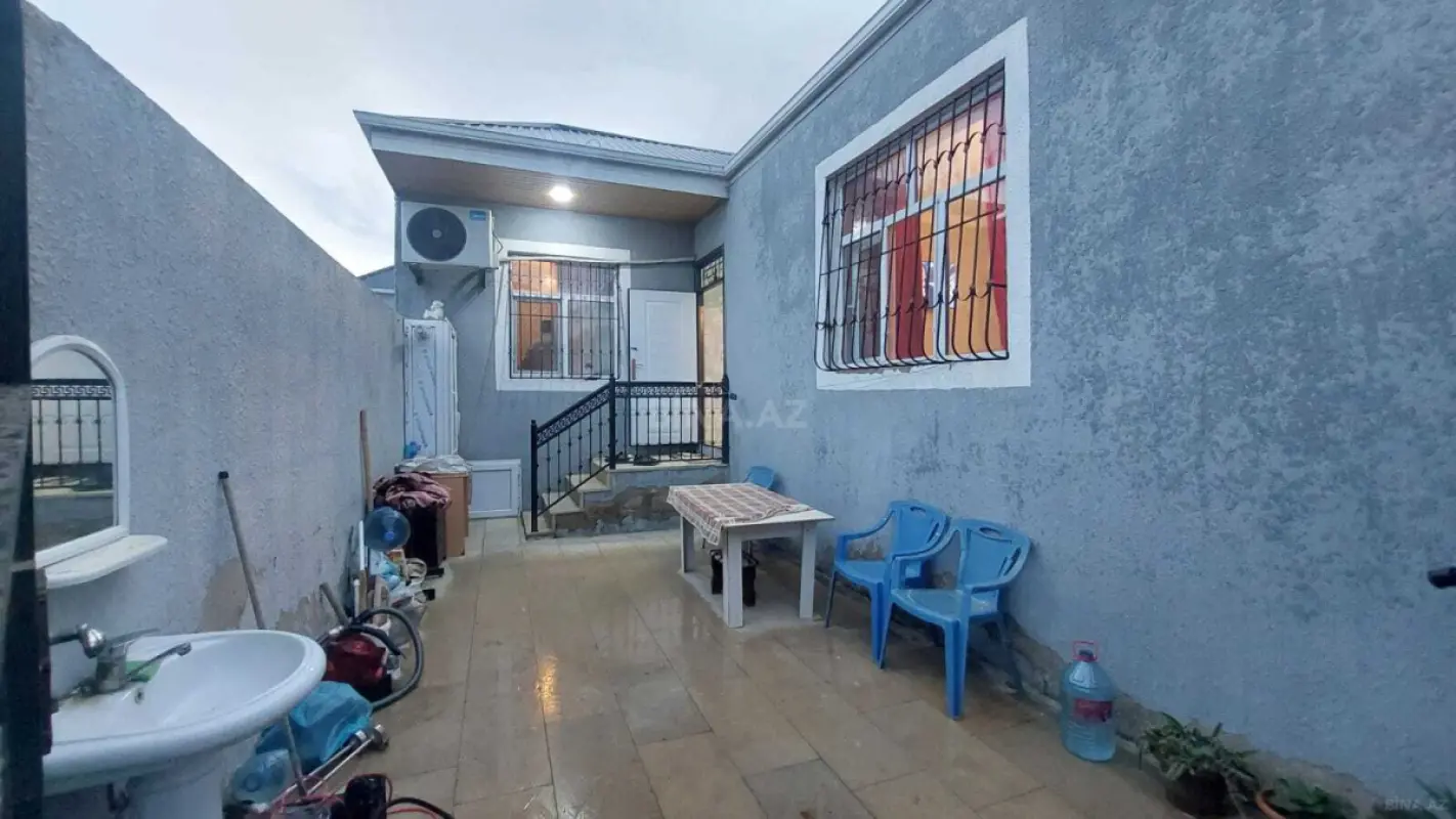 Satılır 2 otaqlı həyət evi 68 m²