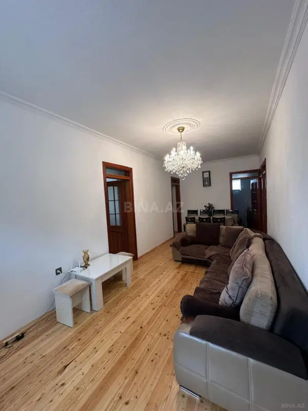 Satılır 5 otaqlı həyət evi 160 m²