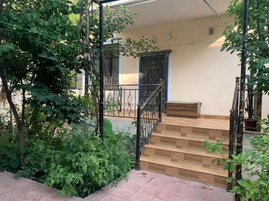 Satılır 5 otaqlı həyət evi 150 m²
