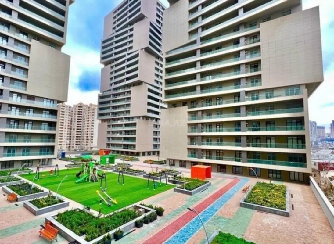Kirayə verilir 3 otaqlı mənzil 95 m²