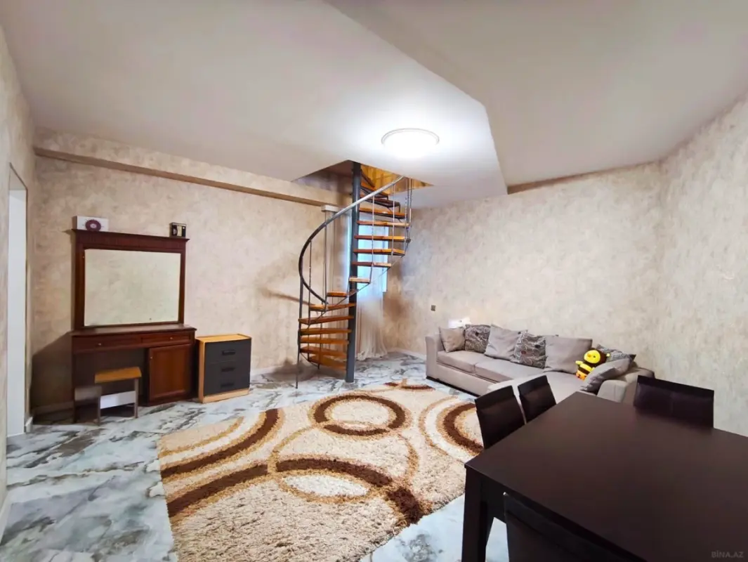 Kirayə verilir 3 otaqlı həyət evi 90 m²