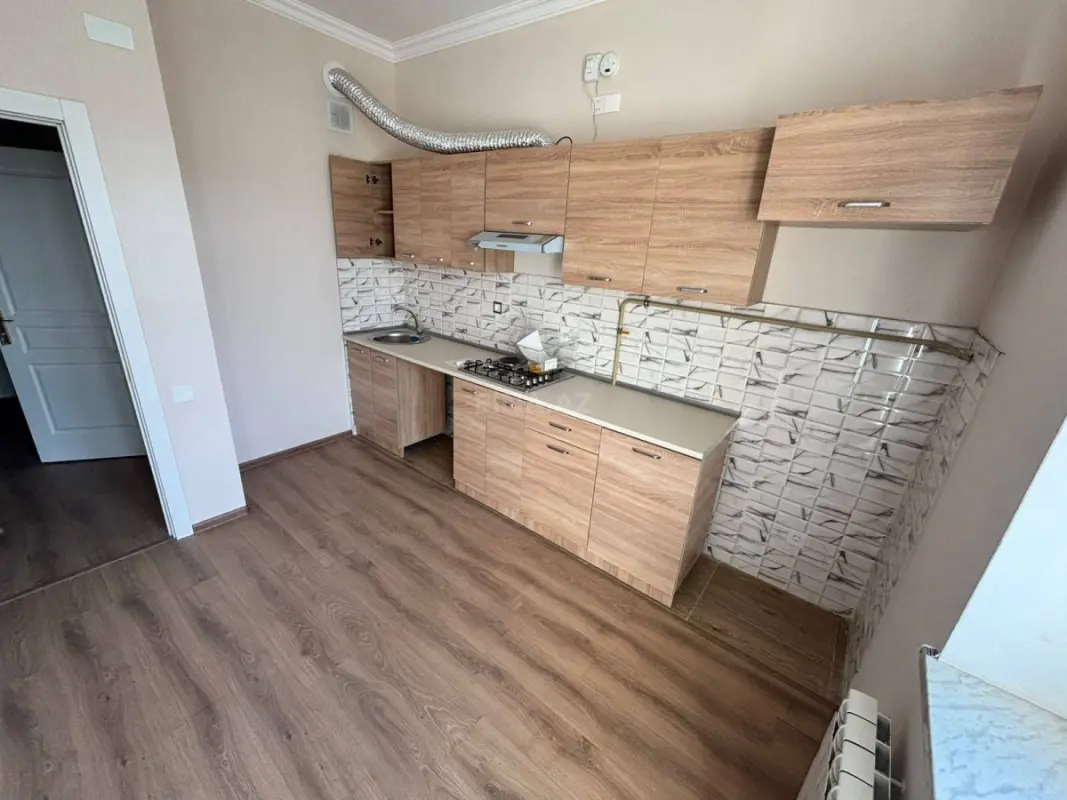 Satılır 4 otaqlı mənzil 110 m²