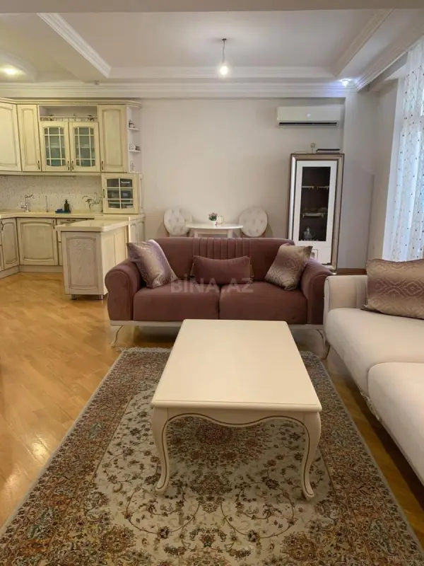 Satılır 3 otaqlı mənzil 113 m²