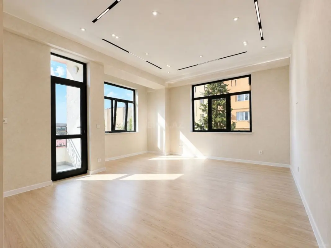 Satılır 3 otaqlı mənzil 60 m²