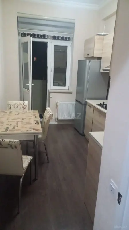 Kirayə verilir 2 otaqlı mənzil 62 m²