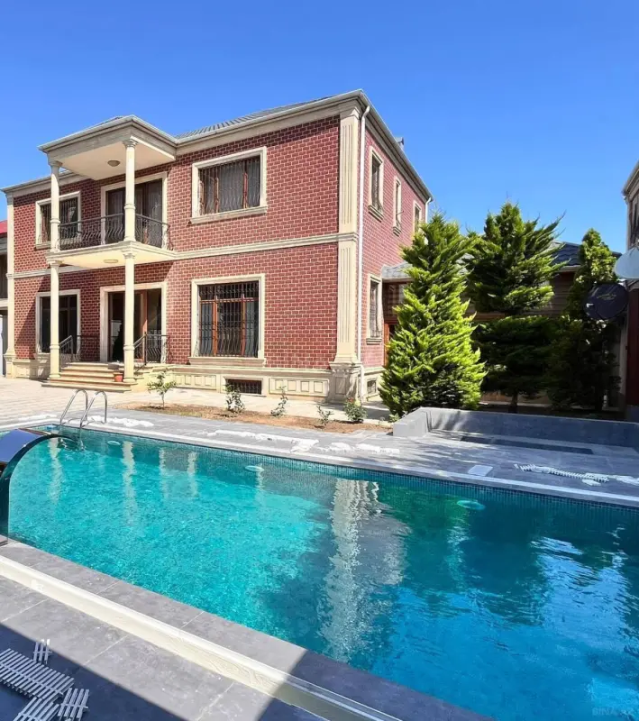 Kirayə verilir 5 otaqlı həyət evi 240 m²